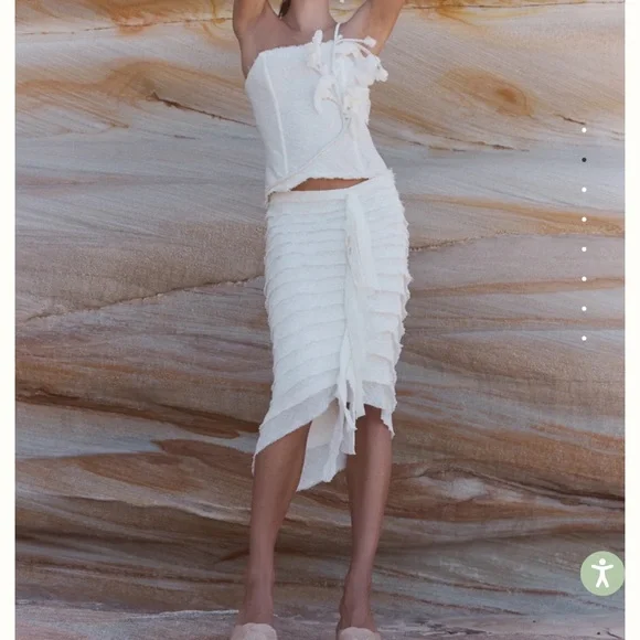 Cult Gaia White Textured Skirt - Picture 2 of 4